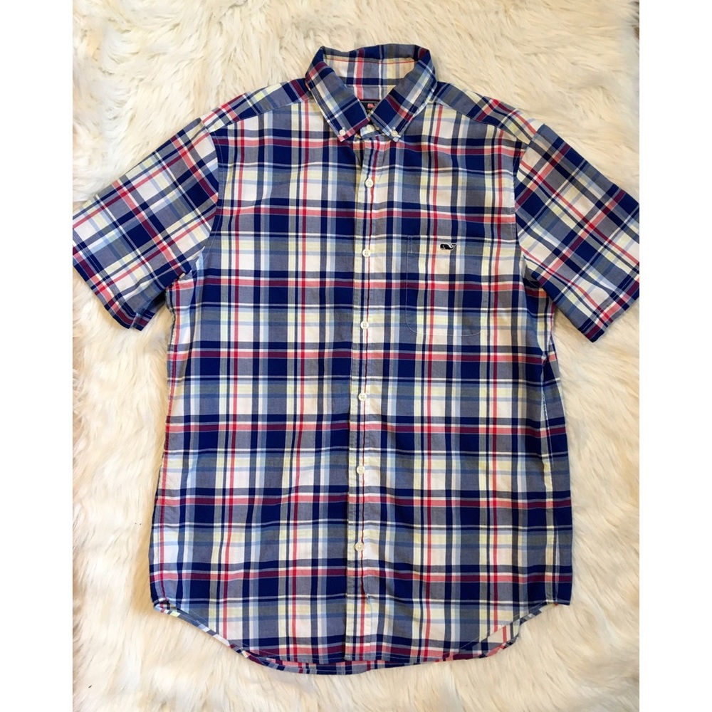 Vineyard vines short sleeve button up shirt medium